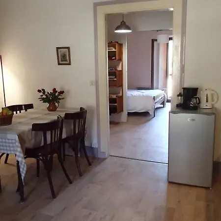 Le Bachal Apartment *